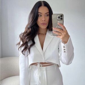 Zara cropped tie blazer